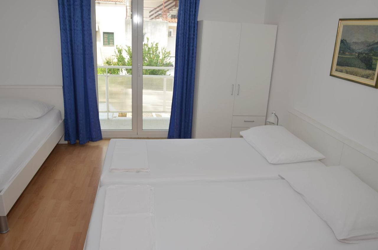 Guesthouse Ana-Maria ピロヴァッツ エクステリア 写真